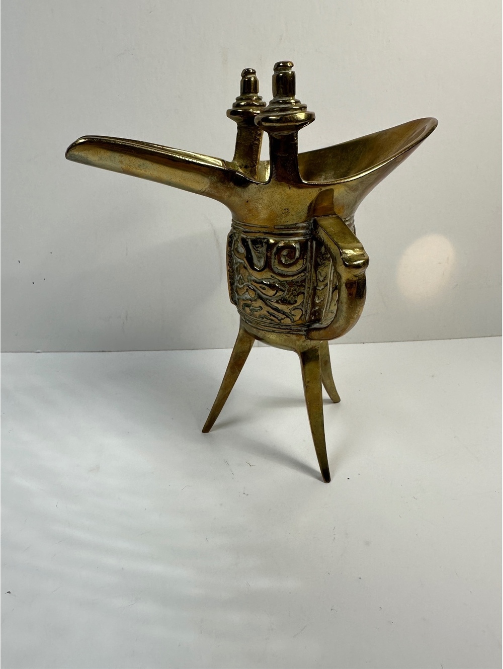 Heavy Vintage Brass Jue Libation Cup Ritual Wine Tripod Vessel Taotie Mask Motif